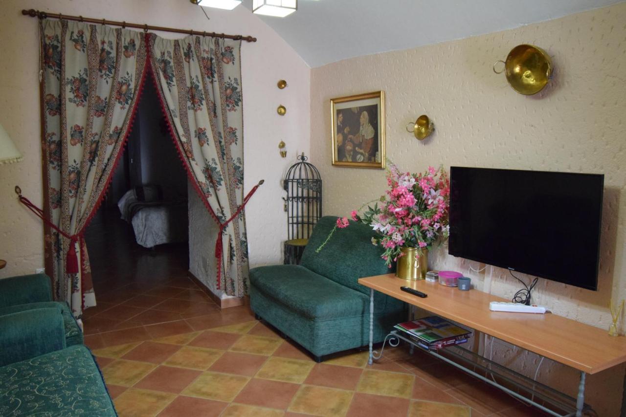 Purullena Apartamentos Horno Y Casa De Dulce מראה חיצוני תמונה