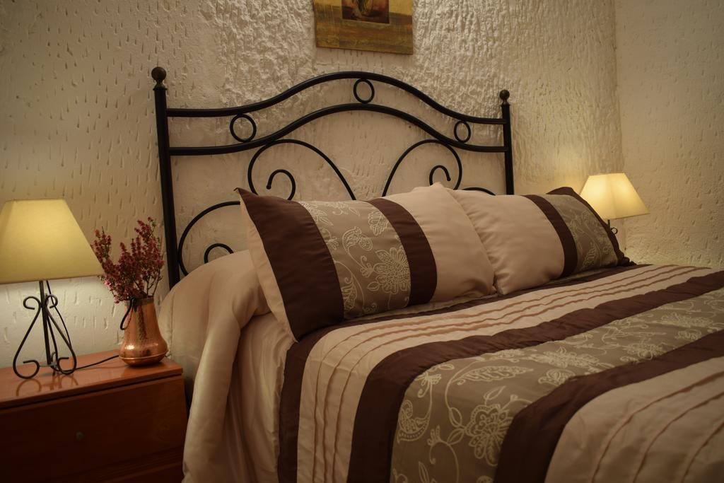 Purullena Apartamentos Horno Y Casa De Dulce מראה חיצוני תמונה